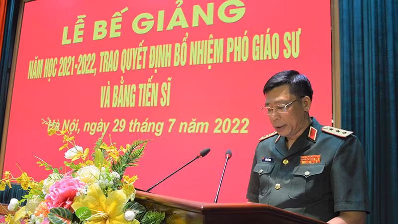 Thượng tướng Trần Việt Khoa phát biểu ý kiến tại buổi lễ. Thượng tướng Trần Việt Khoa phát biểu ý kiến tại buổi lễ.
