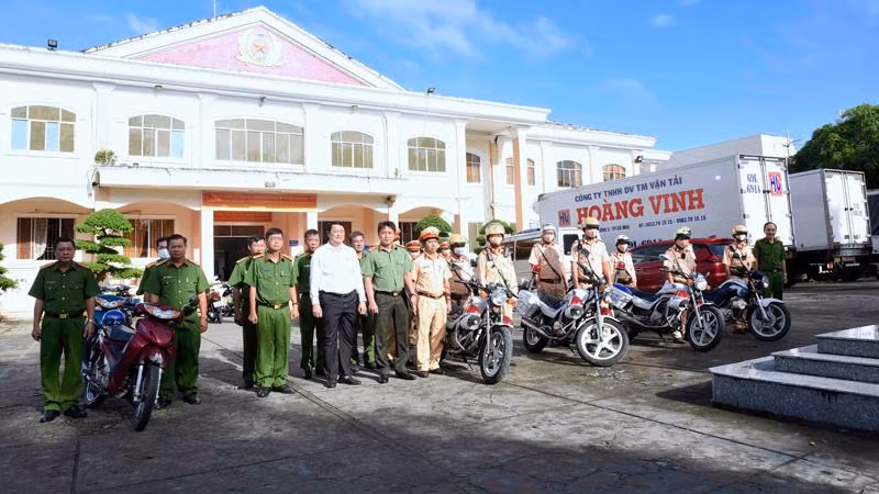 Công an thành phố Cà Mau “xuất quân” trong đợt cao điểm trấn áp tội phạm, giúp dân yên tâm vui Tết Nguyên đán 2023.