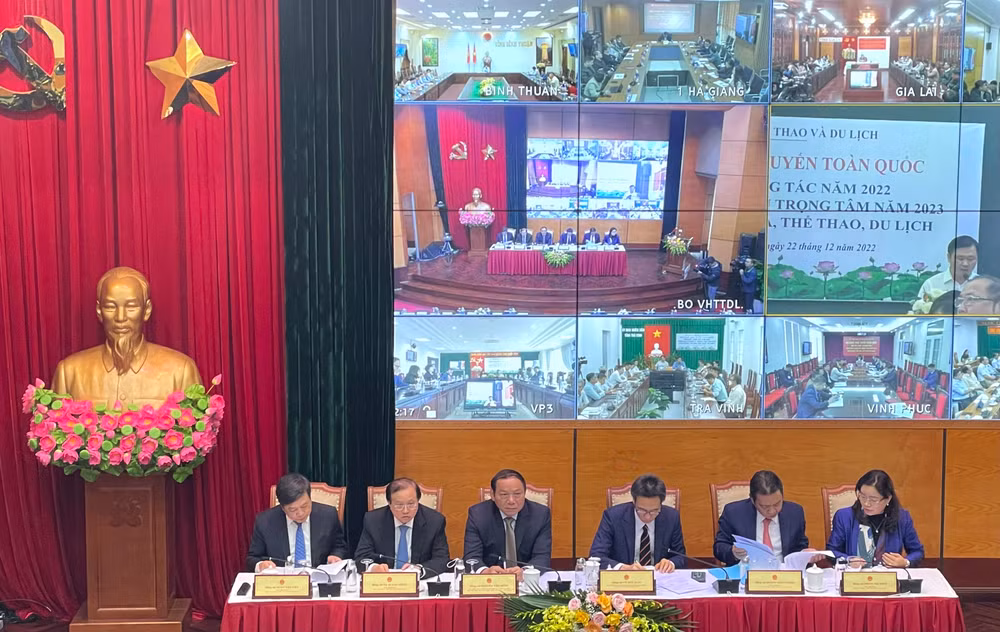 Lãnh đạo Bộ tại hội nghị