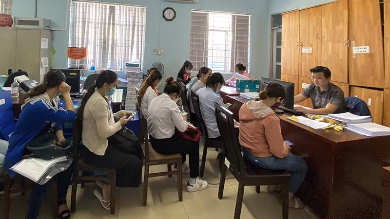 Làm hồ sơ hỗ trợ tiền thuê nhà cho người lao động tại Bình Dương.