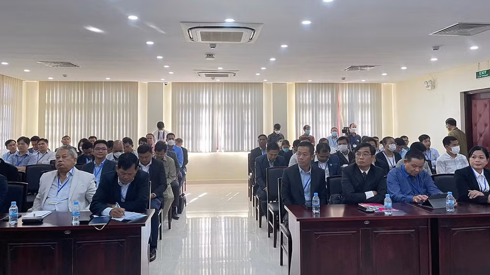 Khoảng 80 đại biểu đại diện cho các địa phương và doanh nghiệp 2 nước đến tham dự sự kiện. Khoảng 80 đại biểu đại diện cho các địa phương và doanh nghiệp 2 nước đến tham dự sự kiện.