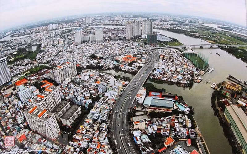 Thành phố Hồ Chí Minh giữ vai trò đầu tàu phát triển của vùng kinh tế trọng điểm phía nam. (Ảnh: Thanh Vũ/TTXVN)