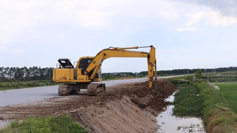 Dự án Đầu tư xây dựng đường tỉnh 285B mới đoạn nối quốc lộ 17 với quốc lộ 38, địa phận huyện Lương Tài (Bắc Ninh) đang gặp khó khăn do giải phóng mặt bằng nên chậm tiến độ.