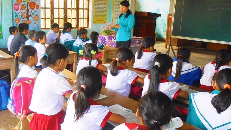Việc tỉnh Quảng Bình chưa xem xét tăng học phí năm học 2022-2023 nhận được sự hoan nghênh, đồng tình của nhân dân, trong đó có giáo viên và học sinh.