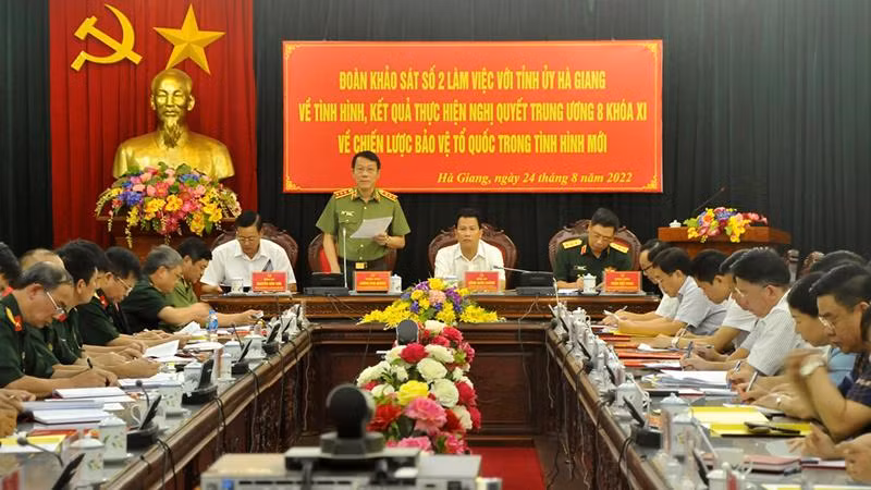 Thượng tướng Lương Tam Quang, Thứ trưởng Bộ Công an phát biểu tại buổi làm việc.