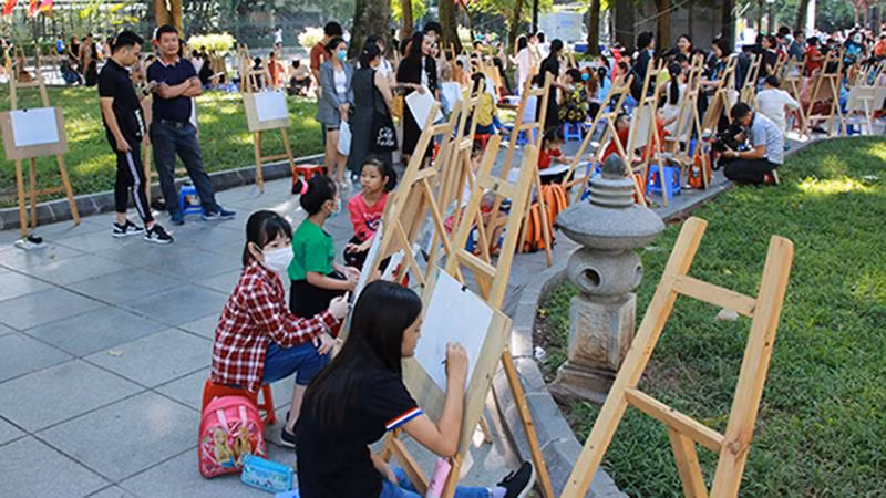 Năm 2020, Cuộc thi Vẽ tranh thiếu nhi quốc tế đã thu hút đông đảo thiếu nhi Hà Nội và các nước tham gia.
