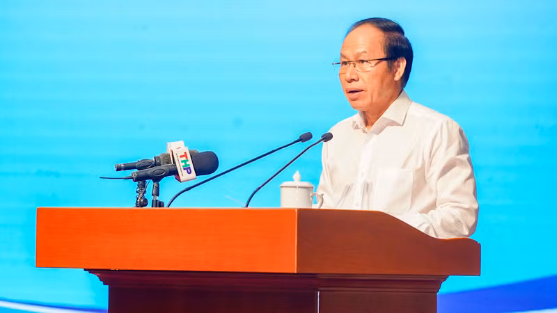Bí thư Thành ủy Hải Phòng Lê Tiến Châu phát biểu tại đối thoại.