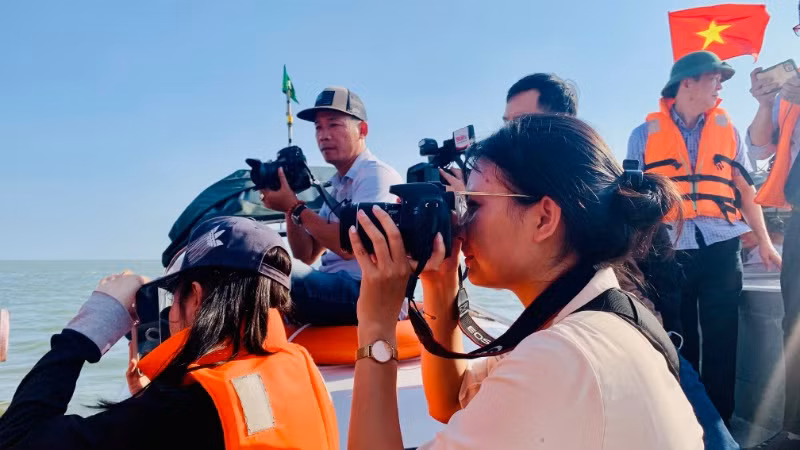 Các nhà báo, Hội viên Hội Nhà báo thành phố Hải Phòng luôn dấn thân trong các hoạt động nghiệp vụ.
