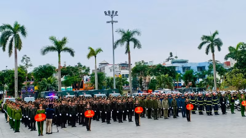 Các lực lượng tham gia lễ ra quân. Các lực lượng tham gia lễ ra quân.
