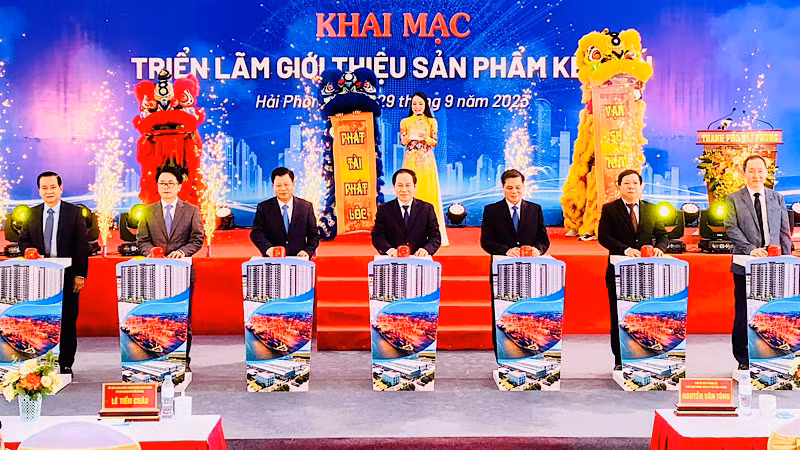 Triển lãm giới thiệu các sản phẩm kết nối đã mở đầu cho Diễn đàn kết nối doanh nghiệp hỗ trợ và doanh nghiệp FDI Hải Phòng năm 2023.