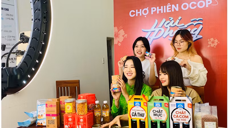 Giới thiệu các sản phẩm đặc sản tại chợ phiên OCOP Hải Phòng. Giới thiệu các sản phẩm đặc sản tại chợ phiên OCOP Hải Phòng.