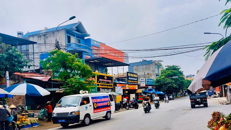 Ngành y tế tăng cường tuyên truyền lưu động về công tác phòng chống sốt xuất huyết. Ngành y tế tăng cường tuyên truyền lưu động về công tác phòng chống sốt xuất huyết.