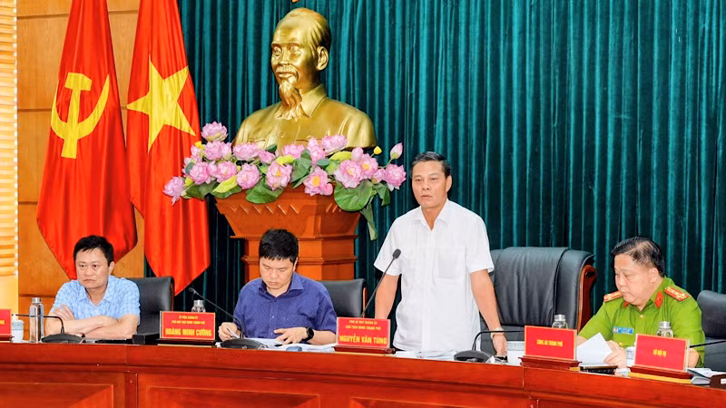 Chủ tịch Ủy ban nhân dân thành phố Hải Phòng họp với các ngành, địa phương về thực hiện Đề án 06 của Thủ tướng Chính phủ.