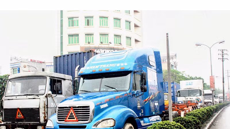 Việc xuất hóa đơn điện tử xăng dầu cho mỗi lần bán cũng tạo thuận lợi cho doanh nghiệp vận tải trong hạch toán và quản lý hóa đơn.