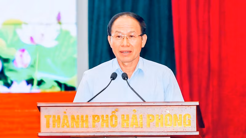 Ủy viên Trung ương Đảng, Bí thư Thành ủy Hải Phòng Lê Tiến Châu phát biểu tại Hội nghị. Ủy viên Trung ương Đảng, Bí thư Thành ủy Hải Phòng Lê Tiến Châu phát biểu tại Hội nghị.