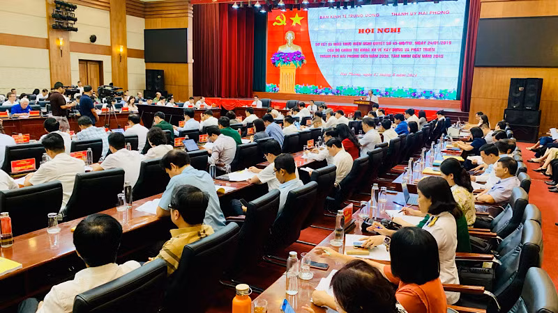 Hội nghị sơ kết 5 năm thực hiện Nghị quyết 45-NQ/TW của Bộ Chính trị về xây dựng và phát triển thành phố Hải Phòng đến năm 2030, tầm nhìn đến năm 2045.