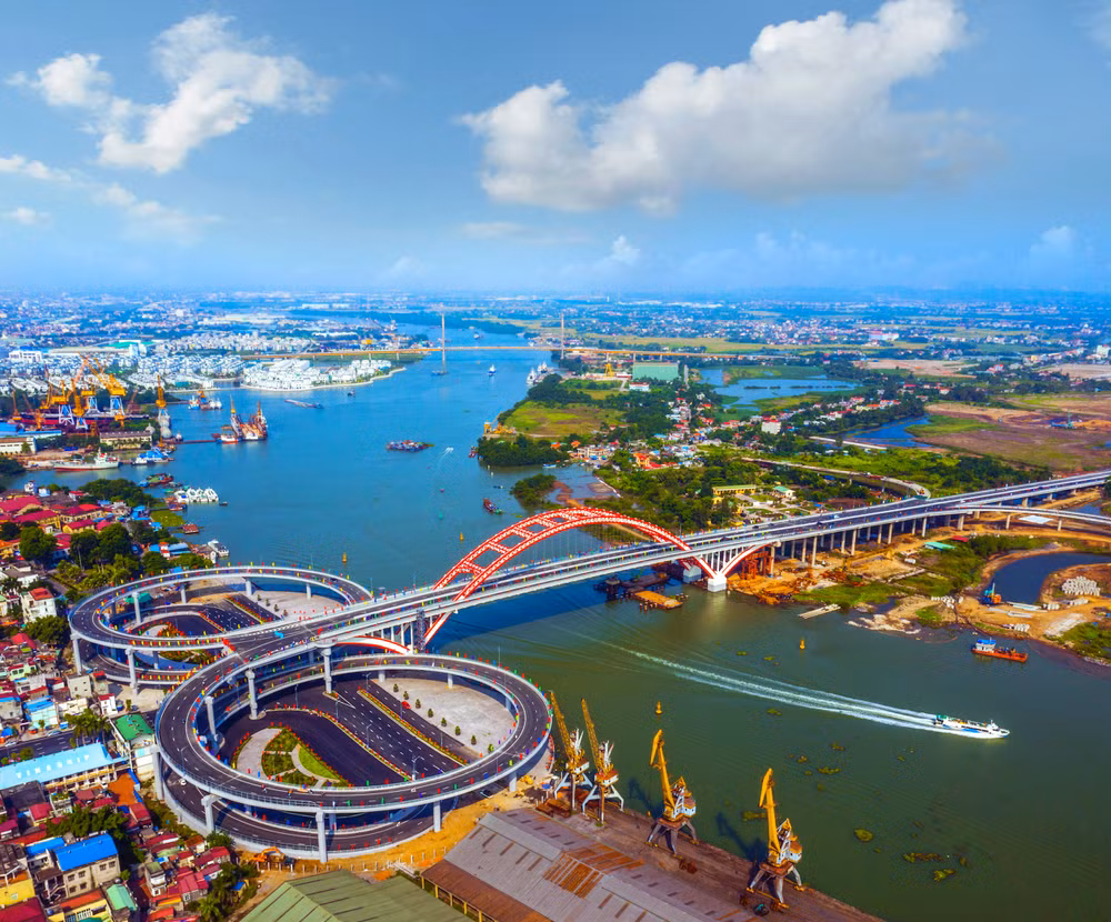 Đô thị Hải Phòng được mở mang theo hướng đô thị đa trung tâm. Đô thị Hải Phòng được mở mang theo hướng đô thị đa trung tâm.