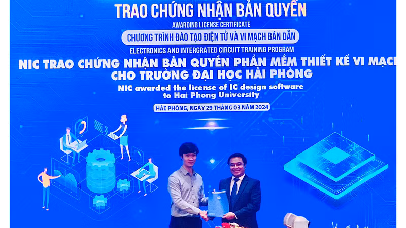Trao chứng nhận Bản quyền phần mềm thiết kế vi mạch cho Trường Đại học Hải Phòng. Trao chứng nhận Bản quyền phần mềm thiết kế vi mạch cho Trường Đại học Hải Phòng.