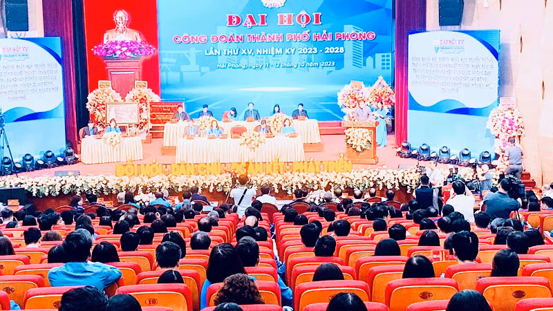 Quang cảnh Đại hội Công đoàn thành phố Hải Phòng lần thứ 15. Quang cảnh Đại hội Công đoàn thành phố Hải Phòng lần thứ 15.
