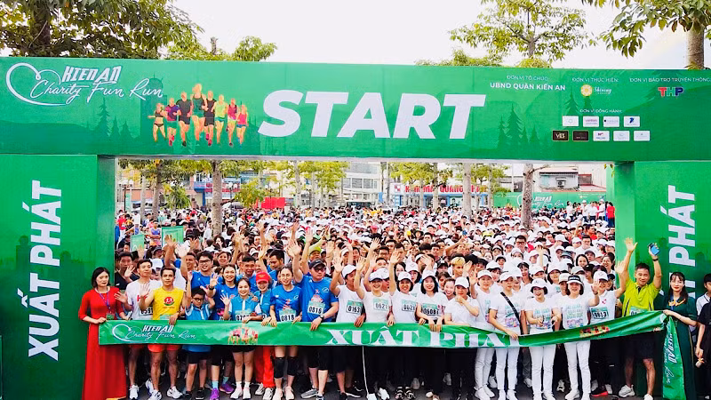 Hơn 2.000 vận động viên tham dự giải chạy Kien An Charity fun run 2023.