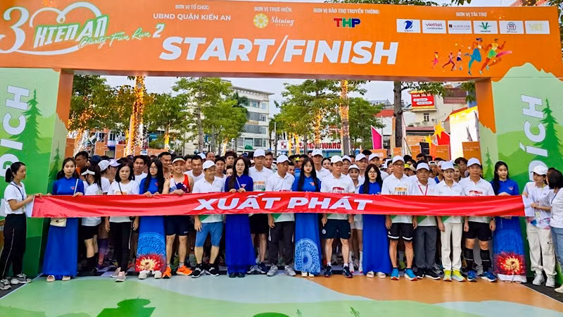 Đông đảo các vận động viên tham gia giải Marathon “KienAn Charity fun run 2 - 2024”.