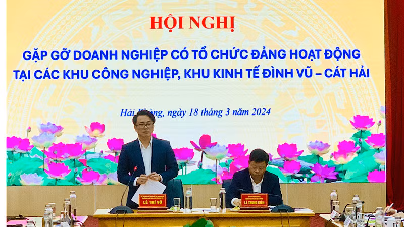 Trưởng Ban Dân vận Thành ủy Hải Phòng Lê Trí Vũ phát biểu tại Hội nghị.
