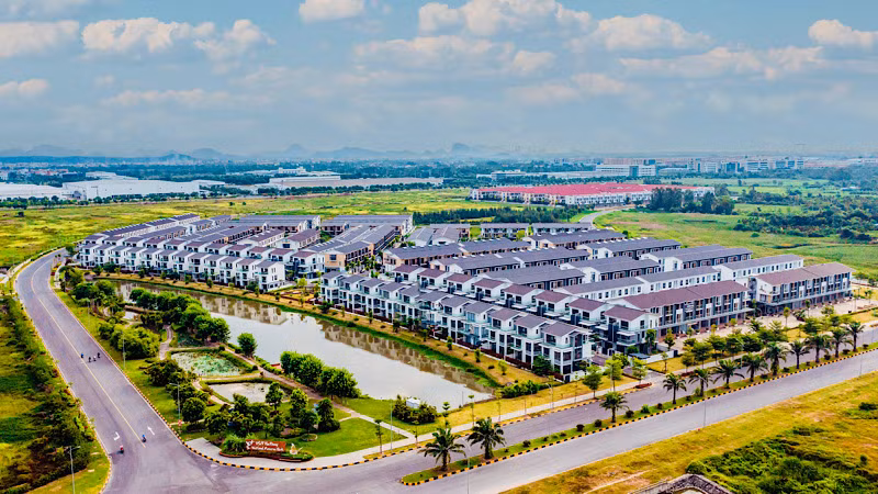 Nhiều khu đô thị mới, hiện đại đang hình thành. Nhiều khu đô thị mới, hiện đại đang hình thành.