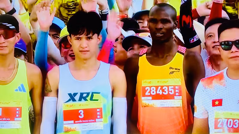 Nhiều runners nổi tiếng trong nước và quốc tế tham dự giải chạy.
