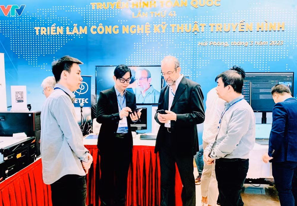 Triển lãm Công nghệ kỹ thuật truyền hình.