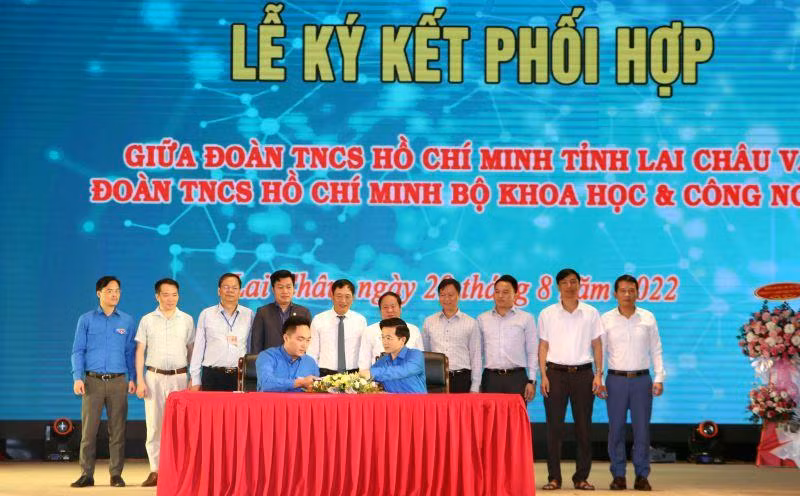 Ký kết Thỏa thuận hợp tác trong hỗ trợ, triển khai phong trào khởi nghiệp đổi mới sáng tạo tại tỉnh giai đoạn 2022-2027 giữa Đoàn Bộ Khoa học và Công nghệ và Tỉnh đoàn Lai Châu. 
