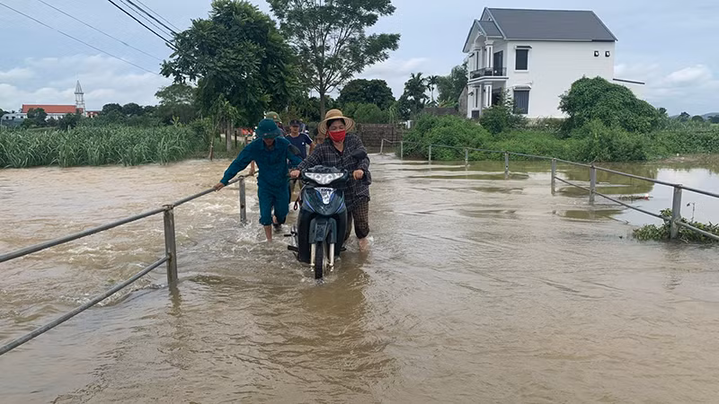 Điểm đường giao thông ngập nước ở huyện Thạch Thành.