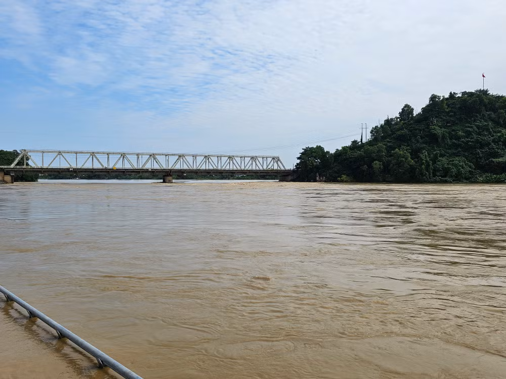 Lũ trên hạ lưu sông Mã.