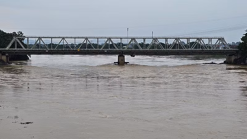 Nước trên sông Mã, tỉnh Thanh Hóa.