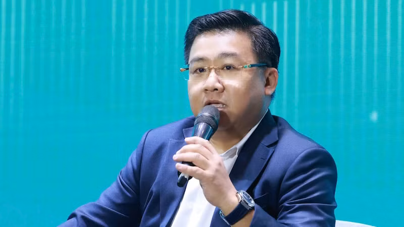 Giáo sư, Tiến sĩ Nguyễn Khắc Quốc Bảo.