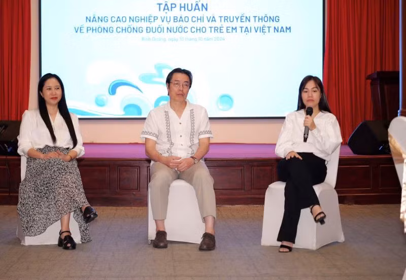 Tập huấn Nâng cao nghiệp vụ báo chí và truyền thông về phòng, chống đuối nước trẻ em. (Ảnh: KHẢ BÍCH)
