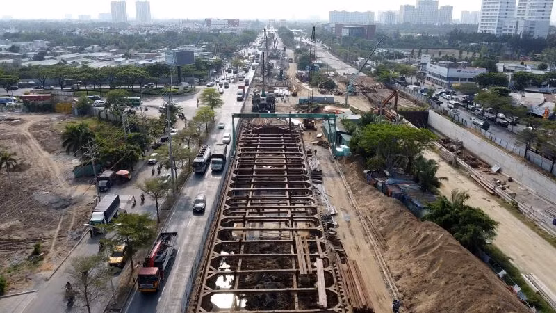 Dự án hầm chui Nguyễn Văn Linh - Nguyễn Hữu Thọ, tổng mức đầu tư hơn 830 tỷ đồng, khởi công tháng 4/2020. (Ảnh: THẾ ANH)