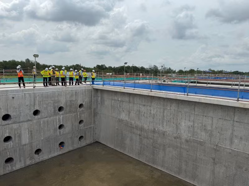 Ban Quản lý dự án đầu tư xây dựng hạ tầng đô thị Thành phố Hồ Chí Minh (Ban hạ tầng) cùng Nhà thầu Pháp kiểm tra thực tế công trường ngày 20/6.