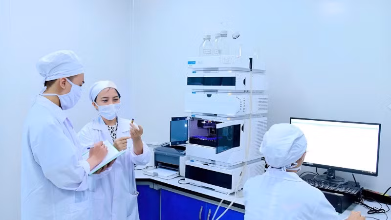 Nghiên cứu khoa học tại Trường đại học Khoa học và Công nghệ Hà Nội, Viện Hàn lâm Khoa học và Công nghệ Việt Nam. (Ảnh USTH) Nghiên cứu khoa học tại Trường đại học Khoa học và Công nghệ Hà Nội, Viện Hàn lâm Khoa học và Công nghệ Việt Nam. (Ảnh USTH)