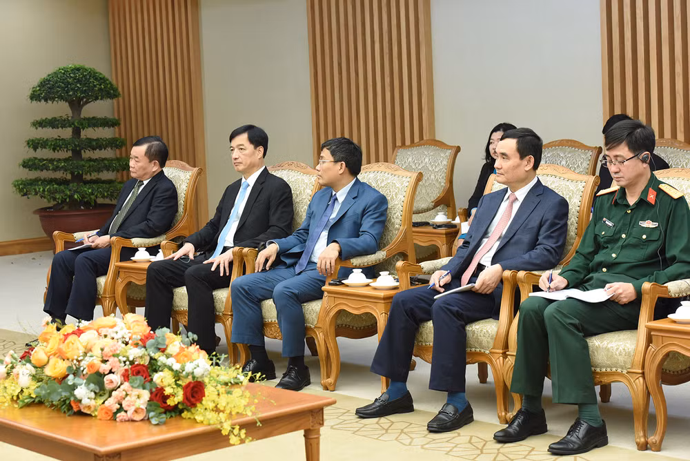 Đại diện lãnh đạo các bộ, ban, ngành của chính phủ Việt Nam tham dự buổi tiếp.
