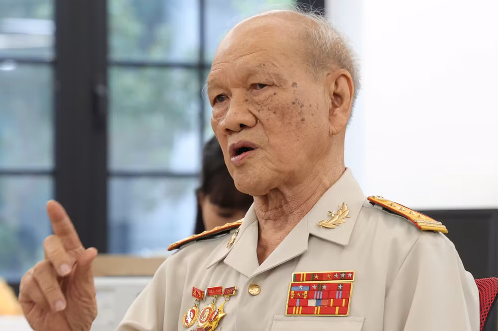 Đại tá Nguyễn Hữu Tài, nguyên Cục Phó Cục Quân huấn, Bộ Tổng tham mưu, từng công tác tại Bộ Tư lệnh Pháo binh.