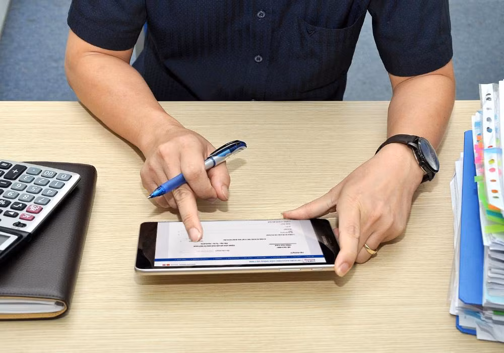 VNPT Invoice đã có sẵn nghiệp vụ mẫu biểu chứng từ khấu trừ thuế thu nhập cá nhân.