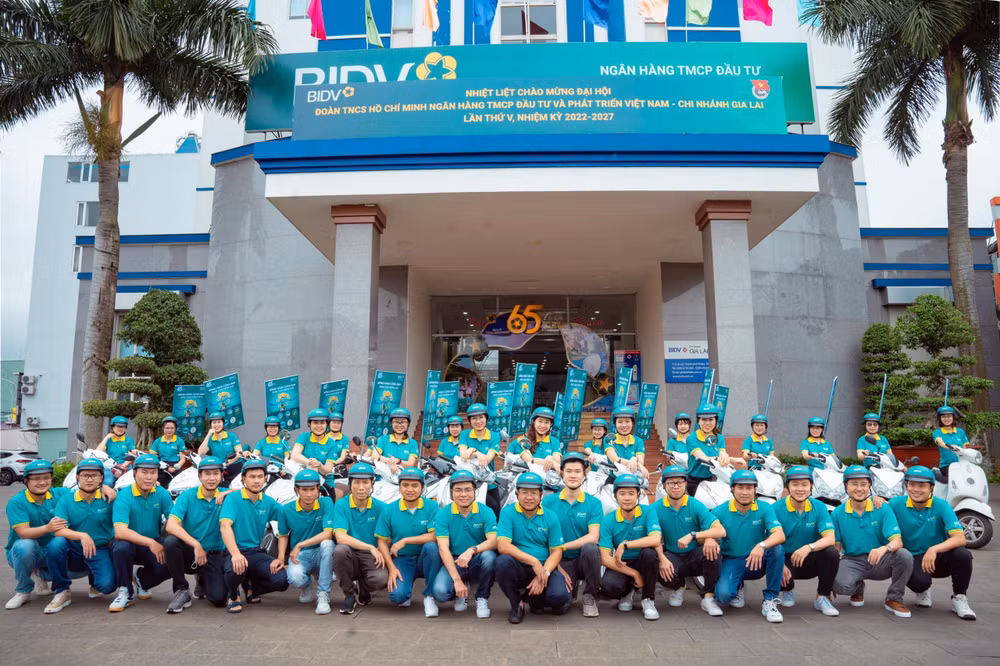 Đoàn Thanh niên BIDV Gia Lai trong một chiến dịch ra quân.