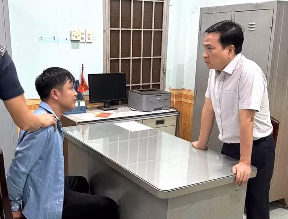 Thiếu tướng Nguyễn Sĩ Quang, Giám đốc Công an tỉnh Đồng Nai là người lấy lời khai nghi can Ngô Quý Phương đầu tiên trong đêm tại Công an phường Trảng Dài.