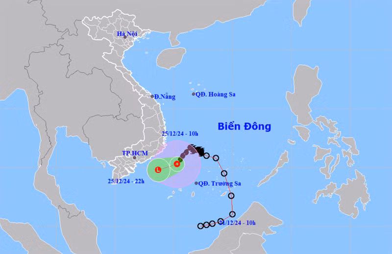 Vị trí và hướng di chuyển của áp thấp nhiệt đới (suy yếu từ bão số 10). 