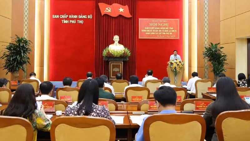 Ban Chấp hành Đảng bộ tỉnh Phú Thọ họp thông qua Đề án sắp xếp, tổ chức lại đơn vị hành chính các cấp.