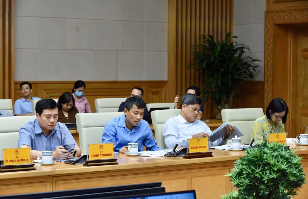 Đại diện lãnh đạo các bộ tham dự phiên họp.