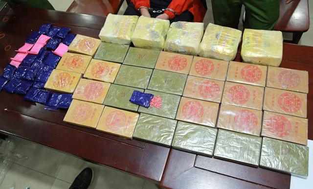 Tang vật ma túy của chuyên án. Tang vật ma túy của chuyên án.