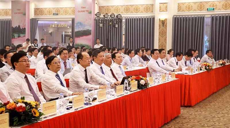 Các đại biểu tham dự hội nghị.