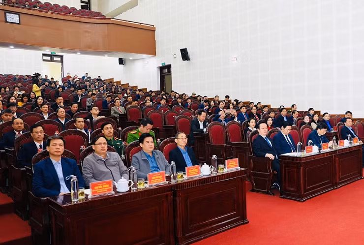 Các đại biểu dự hội nghị. Các đại biểu dự hội nghị.