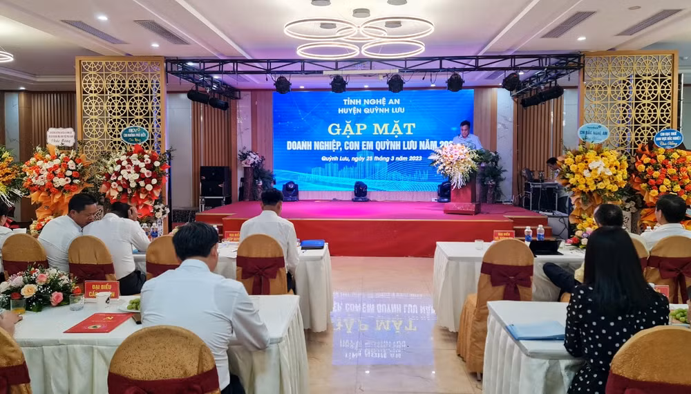 Toàn cảnh Hội nghị. 